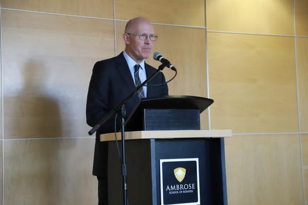 Murray MacTavish, photo 2