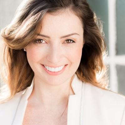 Kelly McGinnis, photo 1