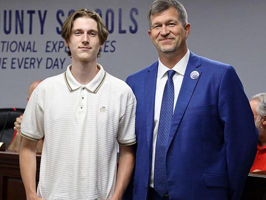 Bobbye Hill, photo 2