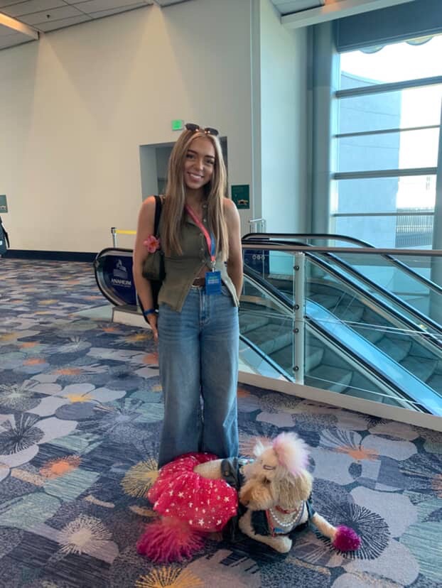 Poppy Teschner-Robinson avatar image